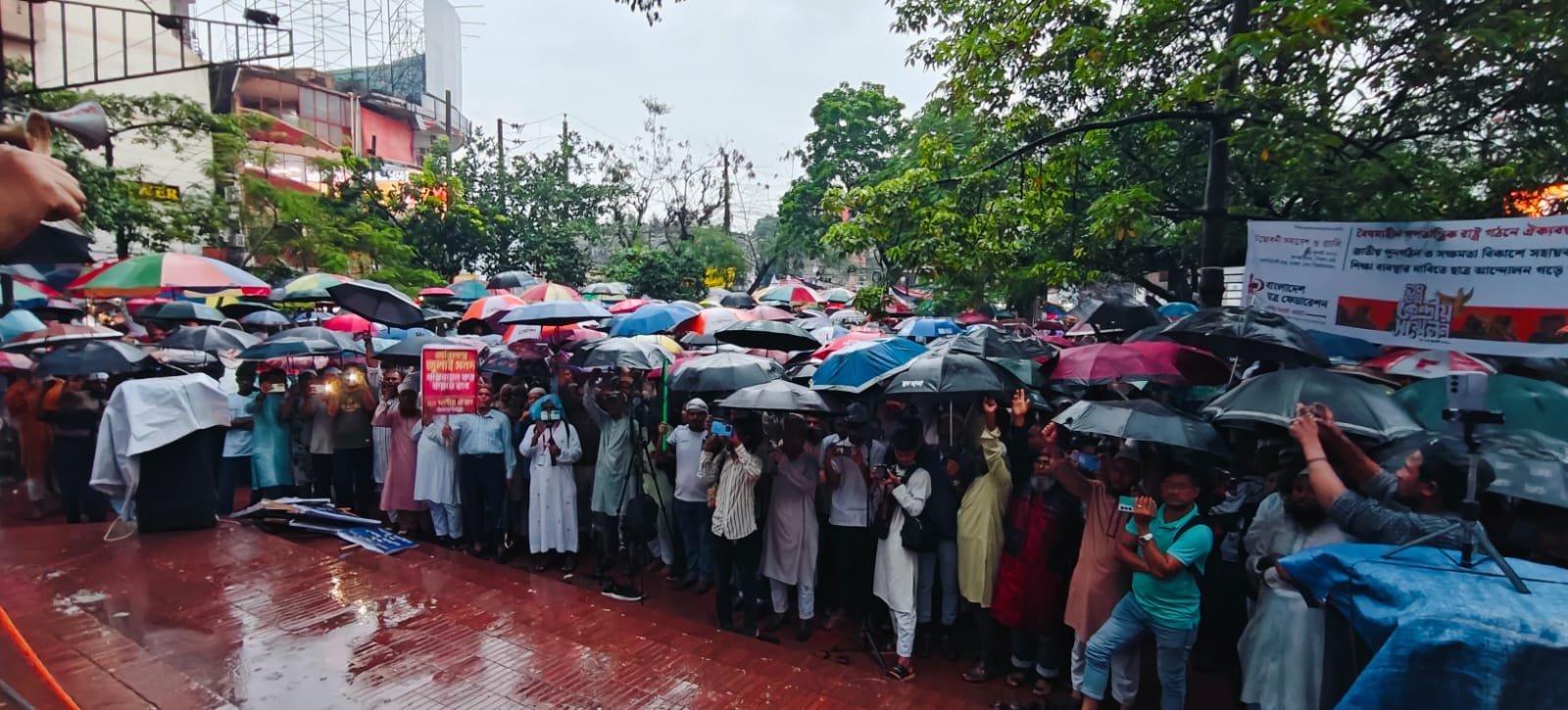 জুলাই গণঅভ্যুত্থান দিবস উপলক্ষে নারায়ণগঞ্জে ১১ দলীয় ঐক্যের সমাবেশ
